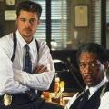 Dans quel film, de David Fincher, Brad Pitt forme t'il un duo avec Morgan Freeman ?